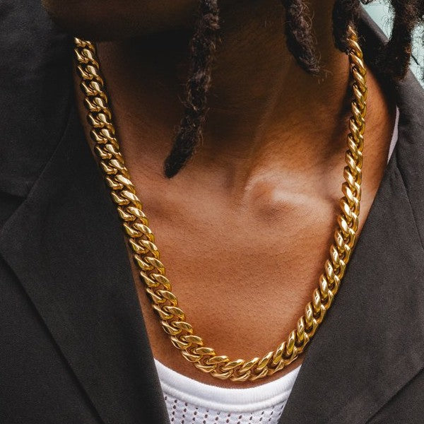 The 12mm Cuban chain worn at the collar